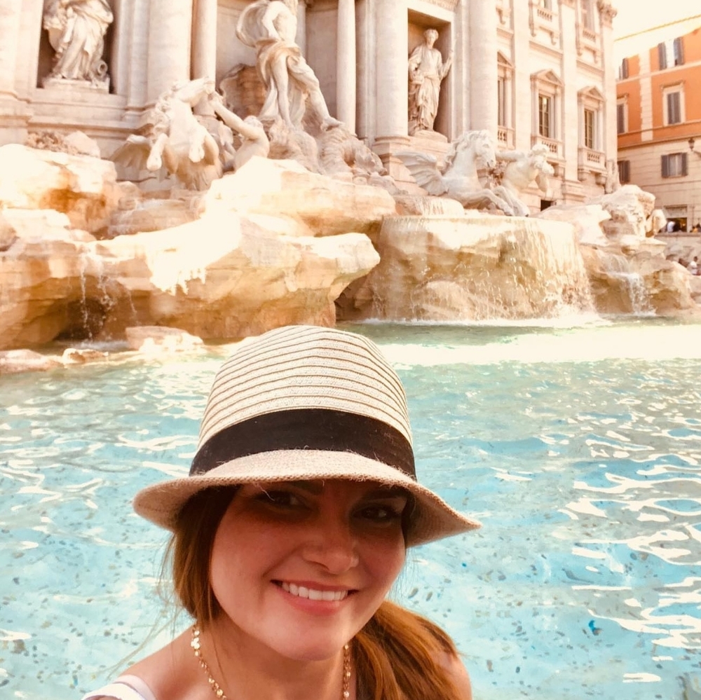 Meet your Posher, Courtney